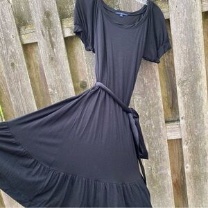 Wool blend black dress with tie belt